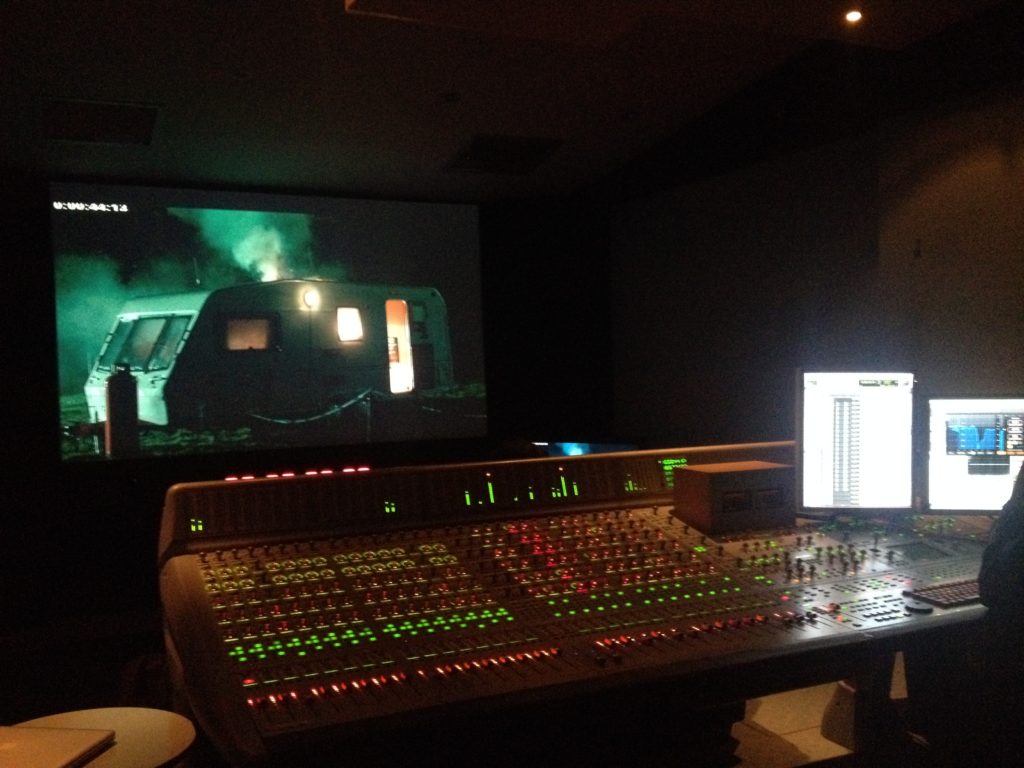 Score mix for TV series ‚Glue‘